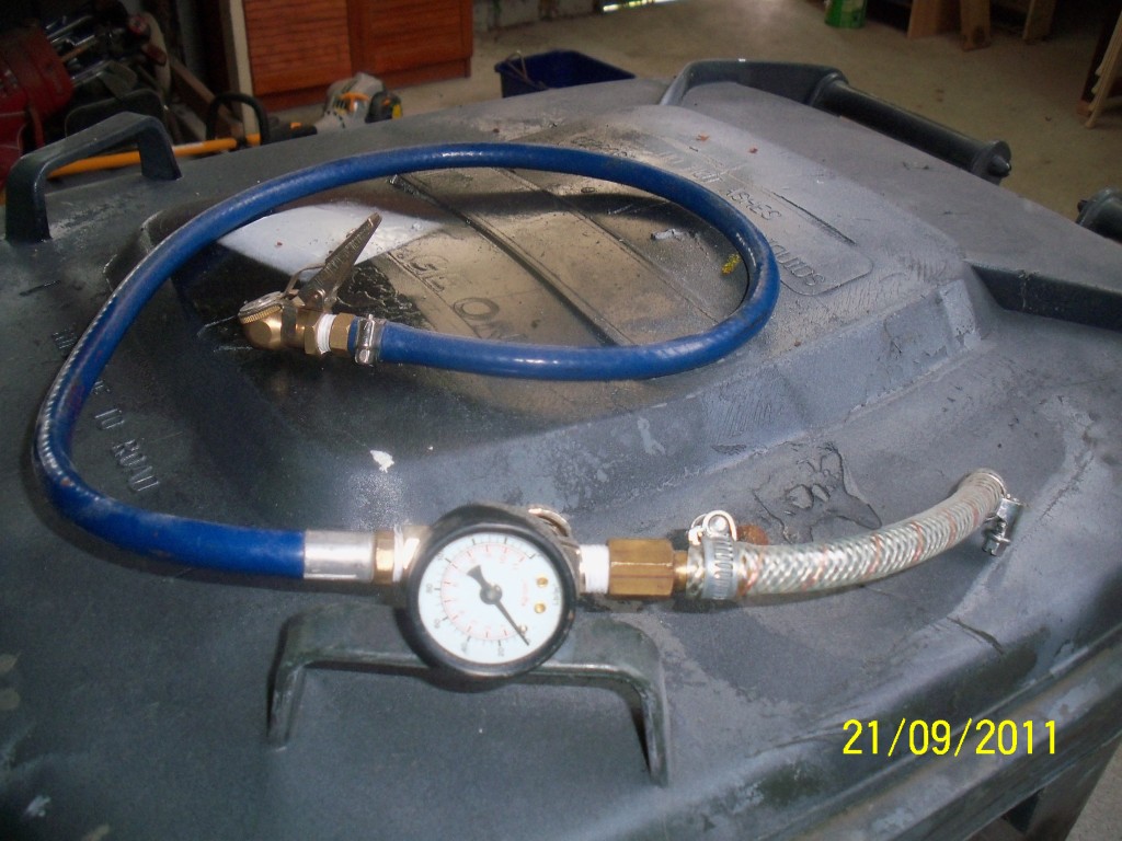 Homemade tyre deflator 4x4Earth