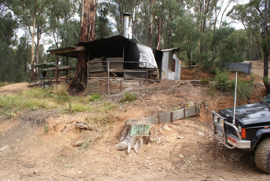 Donnelly creek trk huts run... 4x4Earth