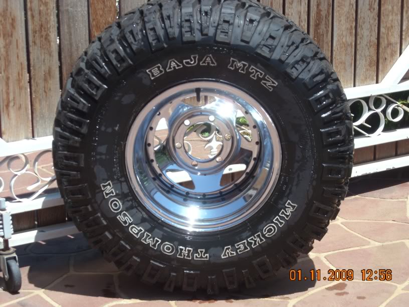 for-sale-set-of-5-mickey-thompson-baja-mtz-33x12-5x15-and-rims-4x4earth
