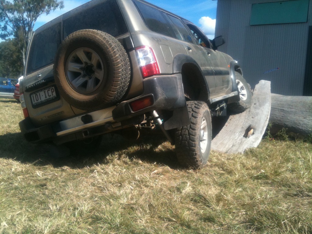 Flex: front vs rear | 4x4Earth