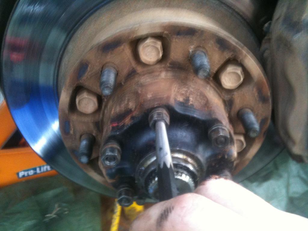 80 Series Swivel Hub Rebuild How To 4x4Earth