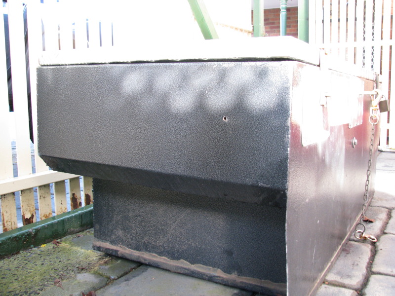 Triton tub toolbox Clearance